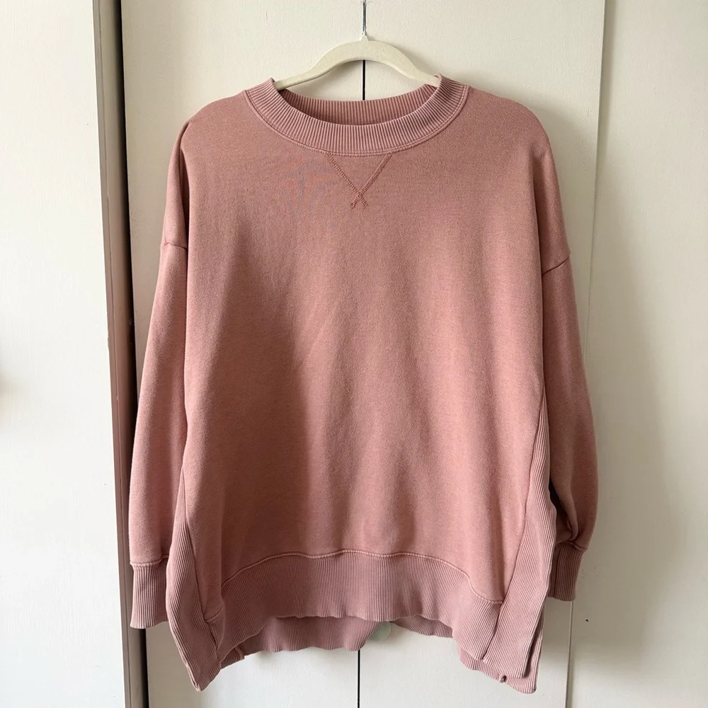 Aerie Women’s Crewneck Sweatshirt Pink Oversized Crewneck Side Slits Size L - Picture 2 of 7